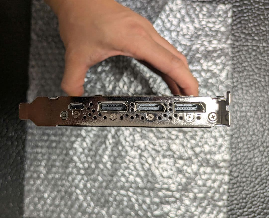 美品 Quadro RTX 4000 8GB