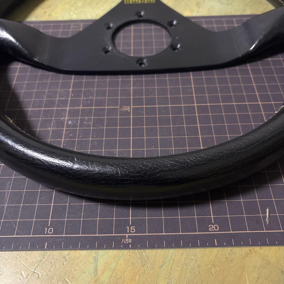 MOMO コルセ 3本スポーク ホーンボタン付き