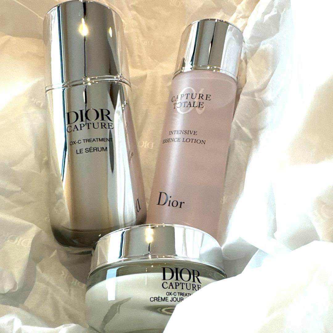 11/15本日まで！限定値下げ☆ディオール カプチュール ホリデー (限定品)