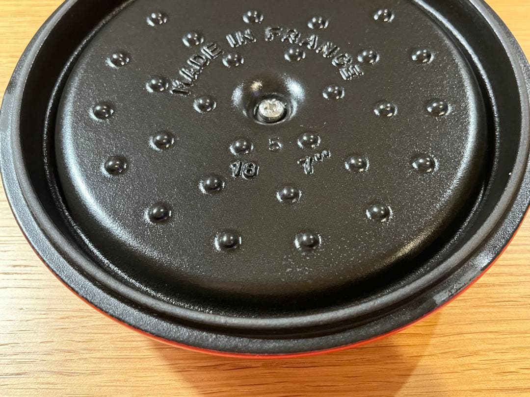 STAUB ピコ ココット ラウンド チェリーレッド 18cm