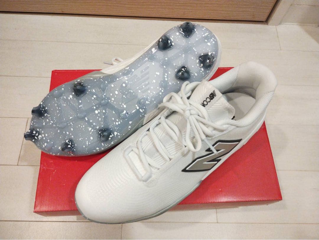 【もんさん・新品】New Balance ニューバランス 野球 スパイク