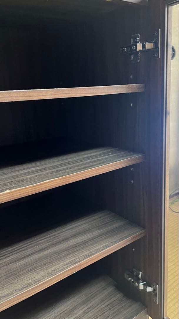 無印良品 ウォールナット材キャビネット 脚付き 観音扉 廃盤モデル