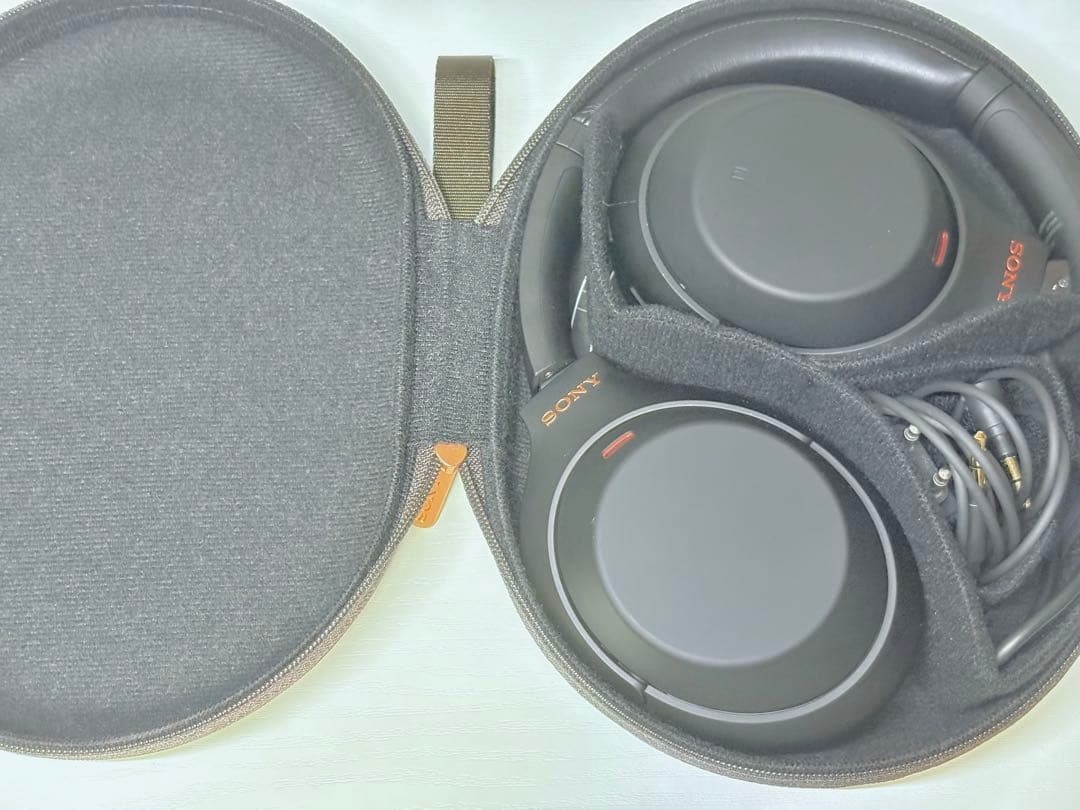 SONY ワイヤレスヘッドホン　WH-1000XM4 ケース　付属品あり