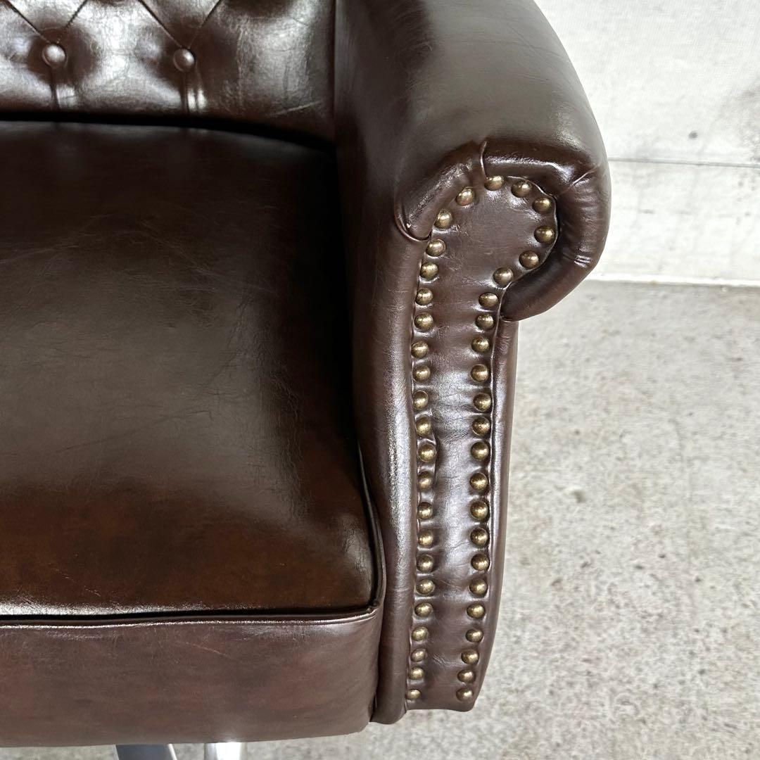 ✦Vintage✦チェスターフィールド／バーバーチェア／昇降式　サロンチェア鉄鋲