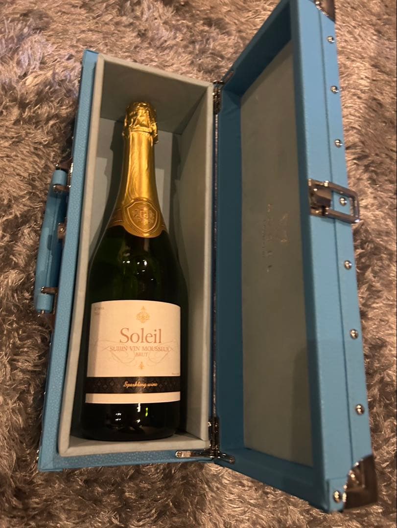 Soleilスパークリングワイン付きボックス