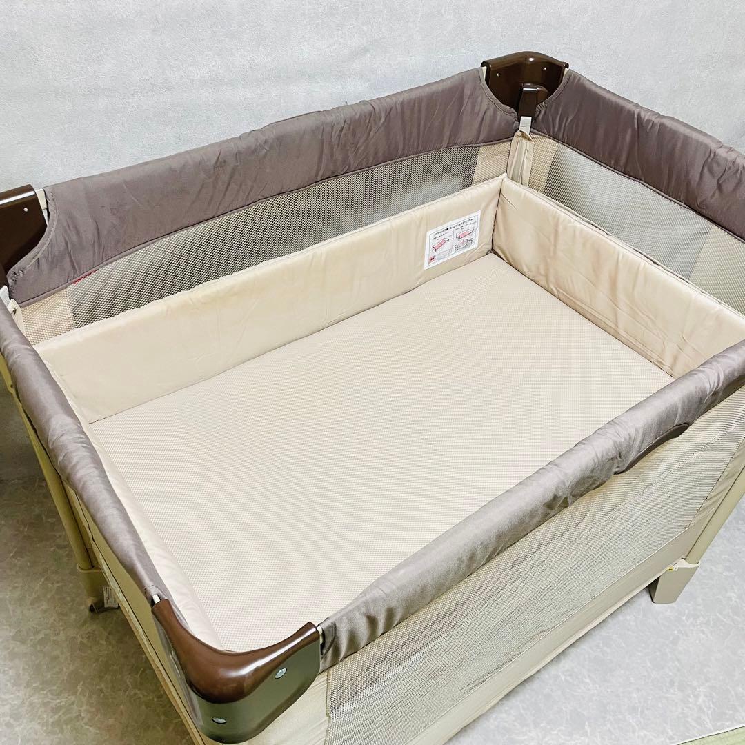 アップリカ ココネルエアー ポータブル ベビーベッド ココアブラウン 66047