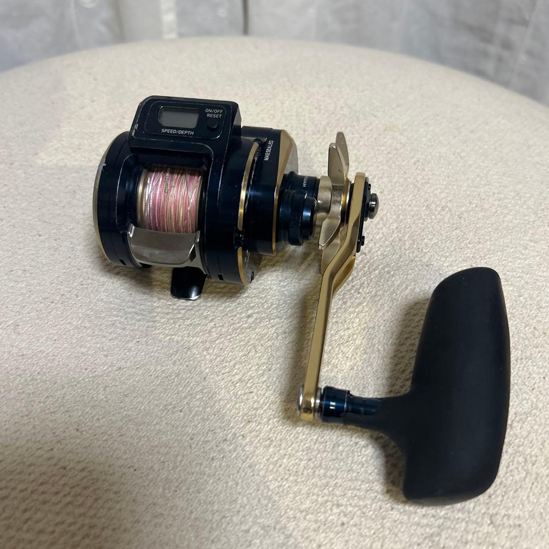 し*ん様 SALTIGA 21 IC300 ベイトリール 7.3