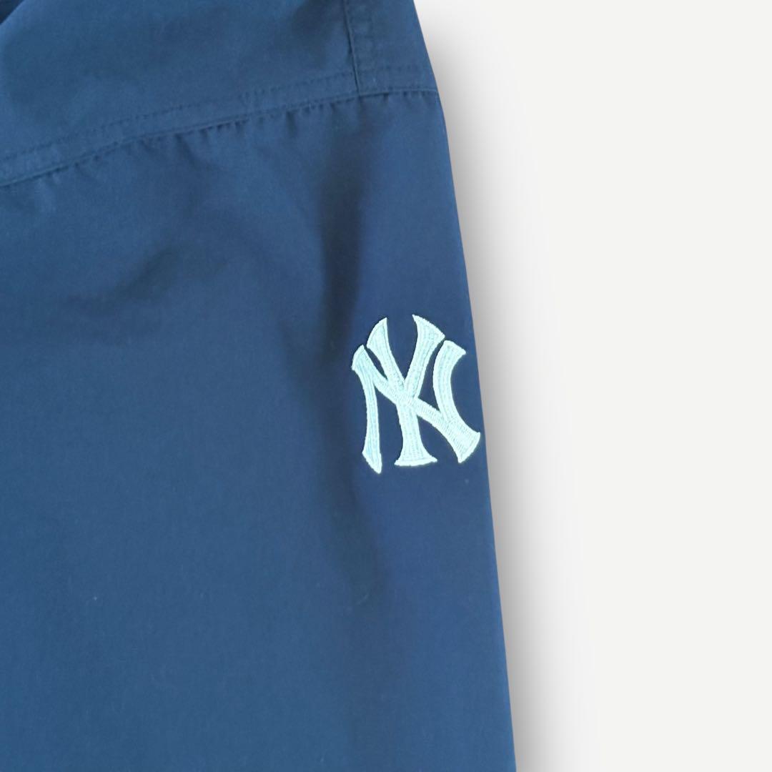 【00s古着】ニューヨークヤンキース　ナイキ製 オフィシャルナイロンプルオーバー