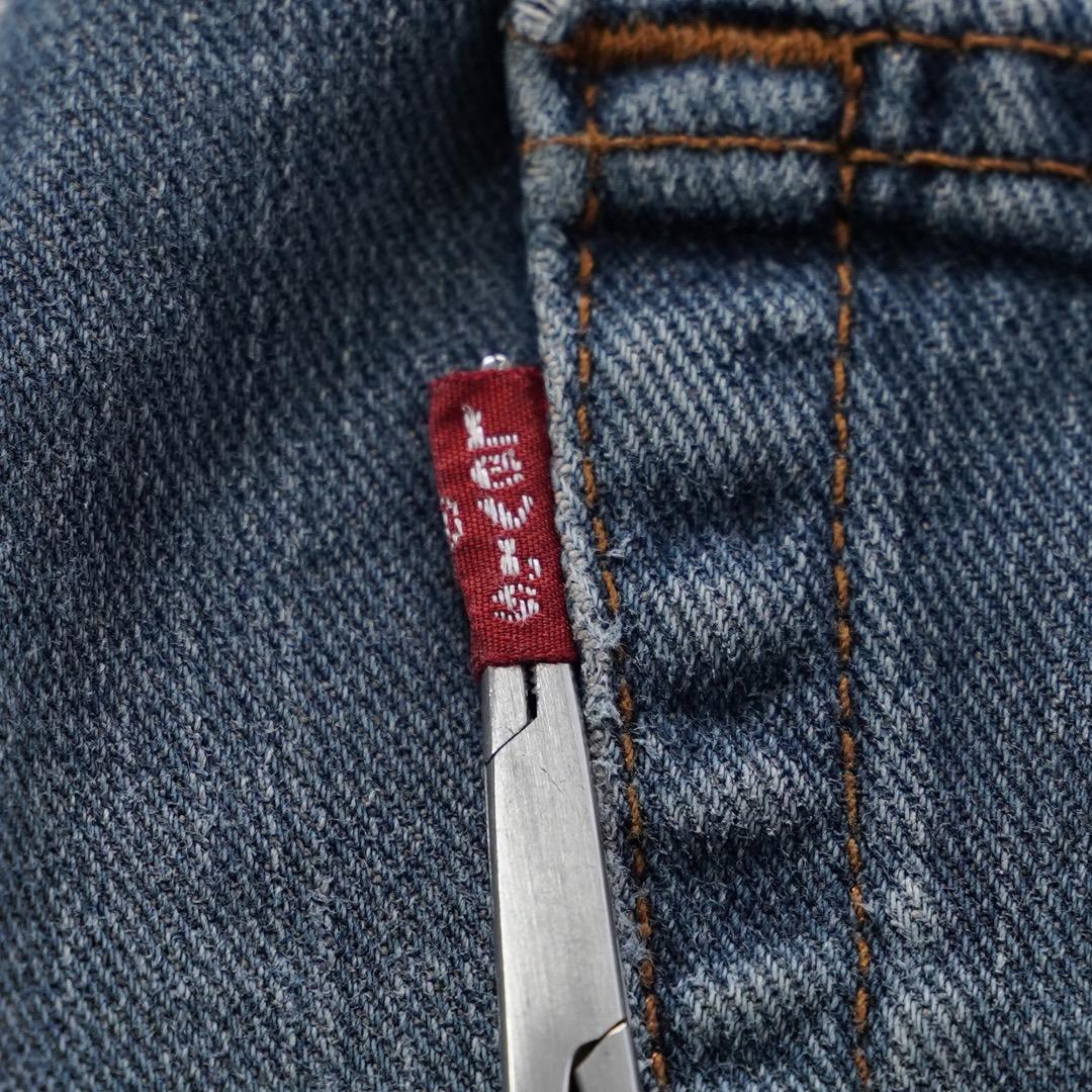 リーバイス567 古着 W32 フレア ブーツ ボトム 青 00s 18707