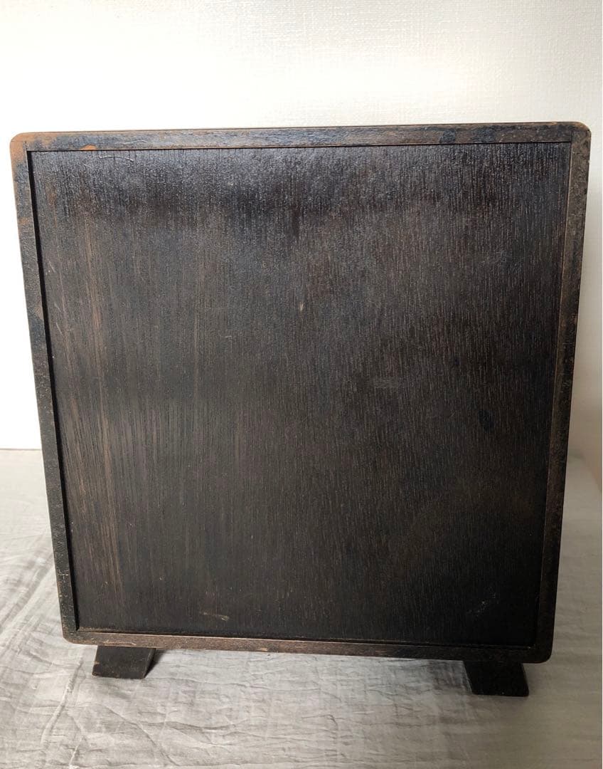 アンティーク花木彫り三段小引き出し