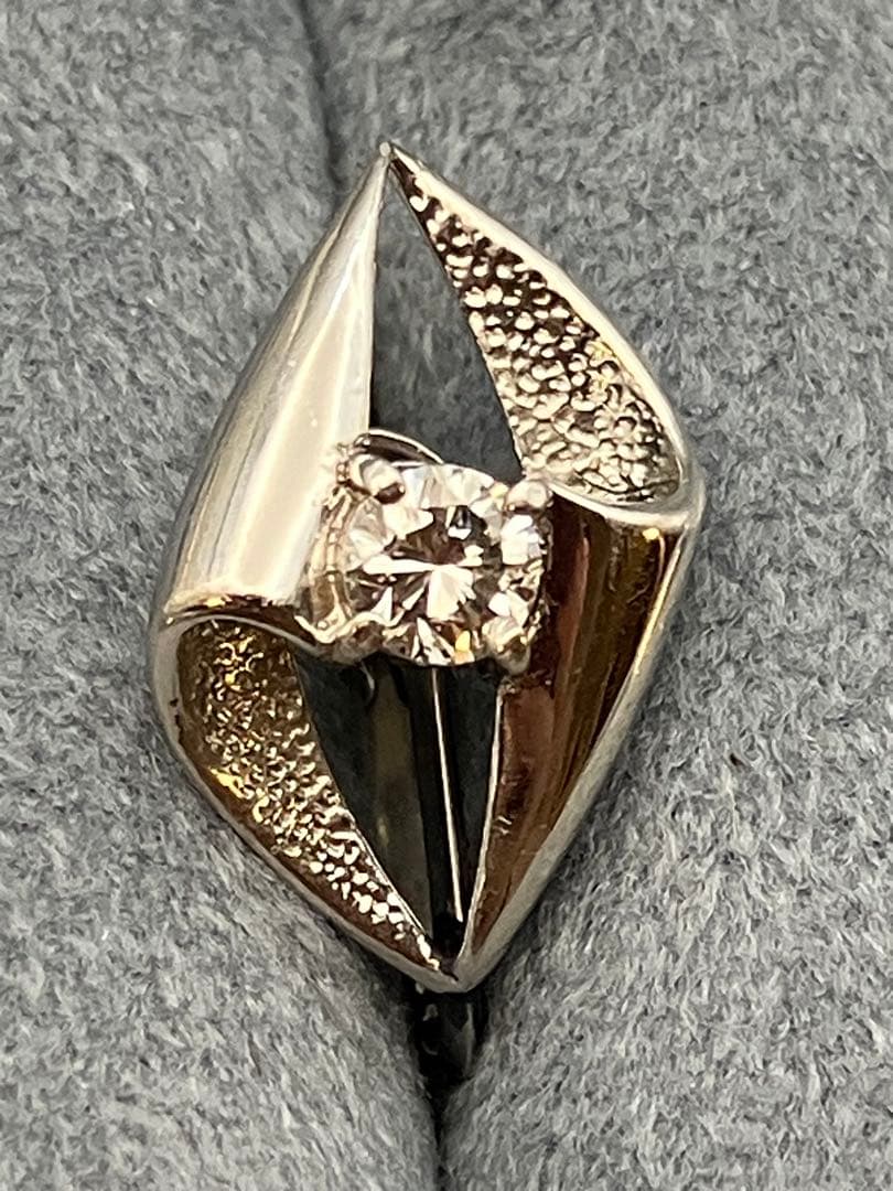 PT900 D0.20ピアス　プラチナ　ダイヤモンド　レディース