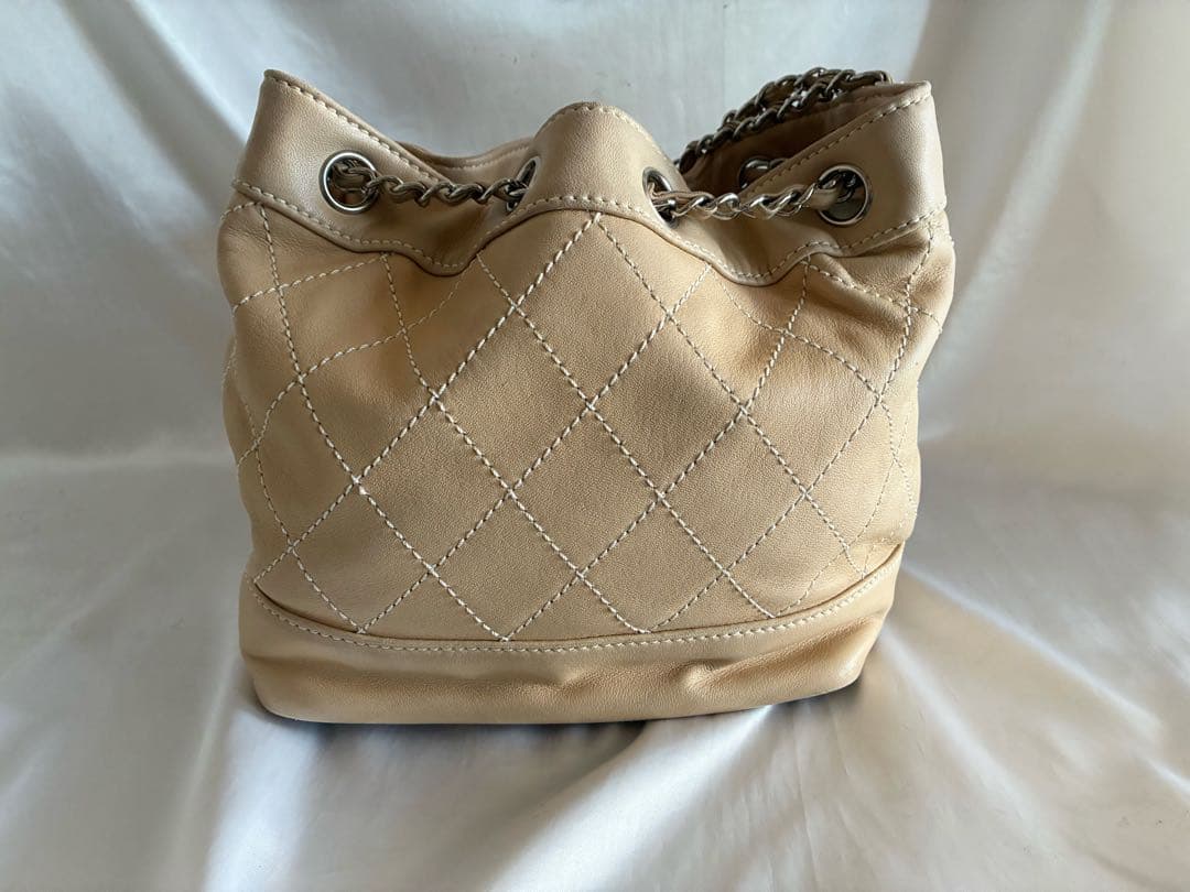 ひまわり 様♡CHANEL マトラッセ　ラムスキン ハンドバッグ　巾着