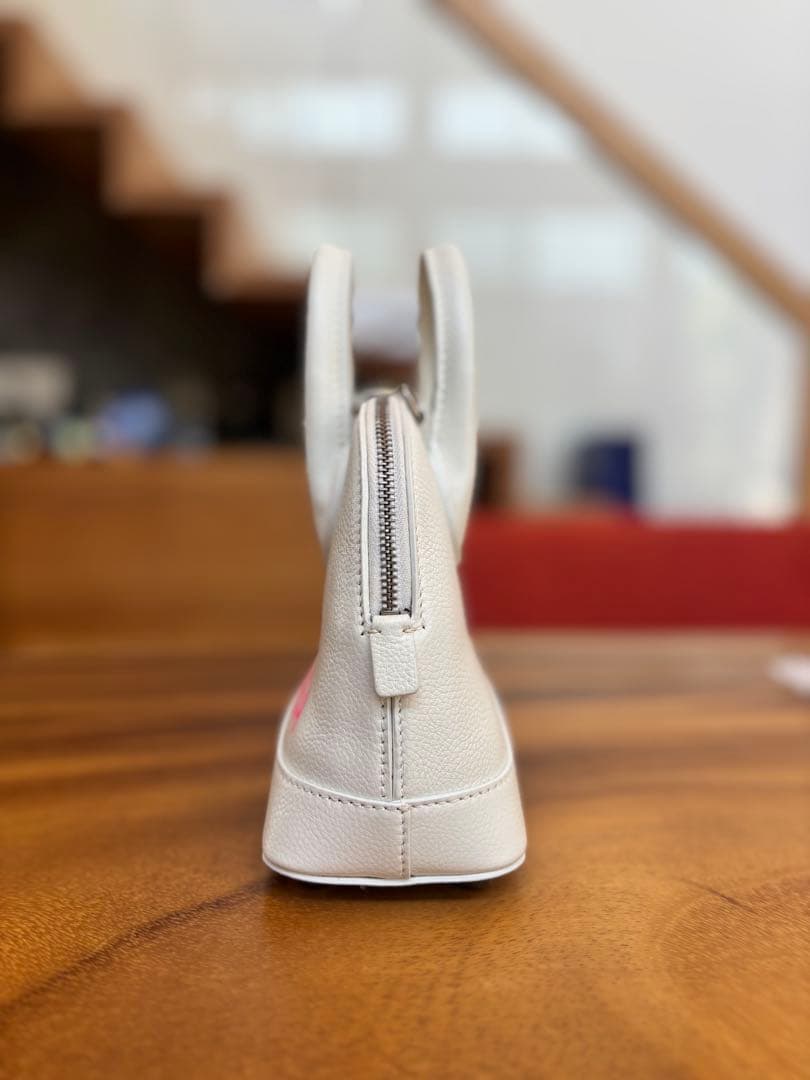 BALENCIAGA ホワイト ミニバッグ