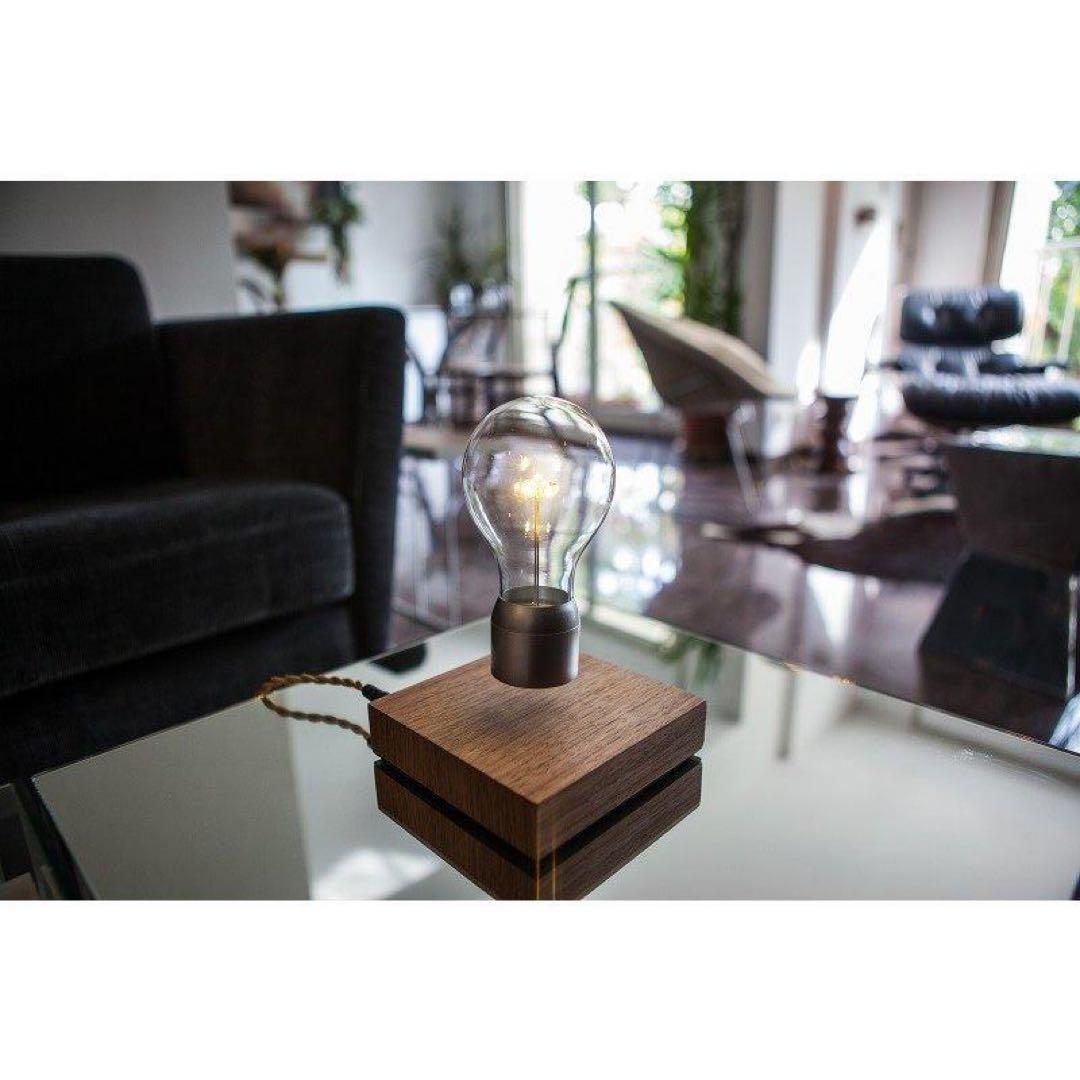 新品★FLYTE★ロイヤル★空宙に浮くLED電球★ライト★ランプ★永久機関