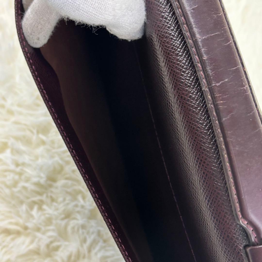 ルイヴィトン ブリーフケース タイガ セルヴィエットクラド ビジネスバッグ