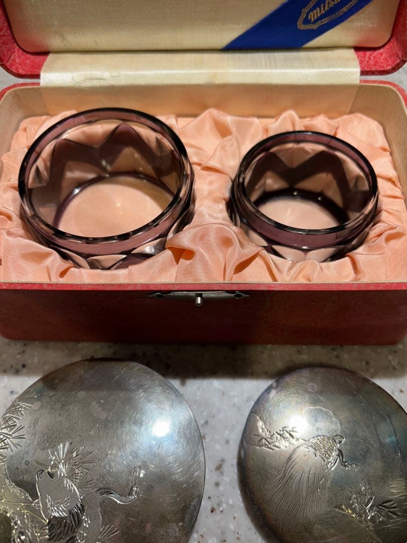 昭和レトロ　アンティーク切り子紫ガラスと銀色の蓋のセット三越