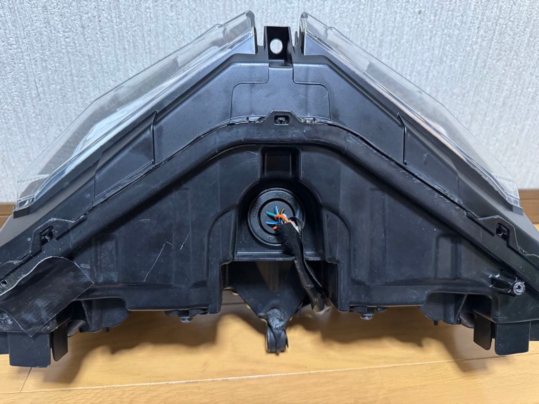 アゴヒゲ様分　cbr250rr mc51 ヘッドライトユニット