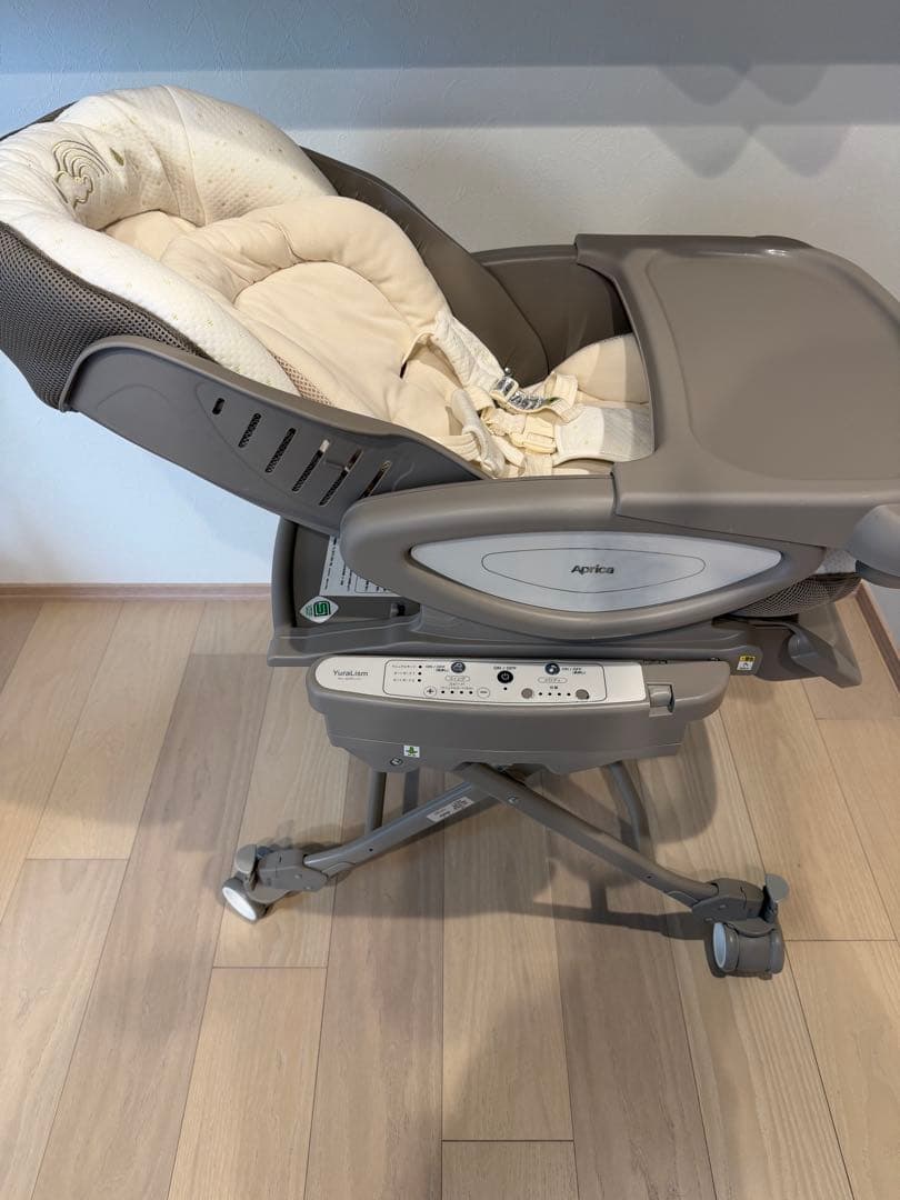 ユラリズムオート 電動スウィング ハイローチェア