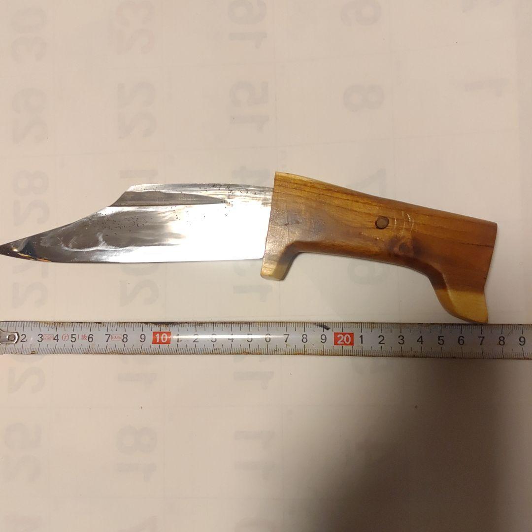 木製ハンドルの骨切り包丁