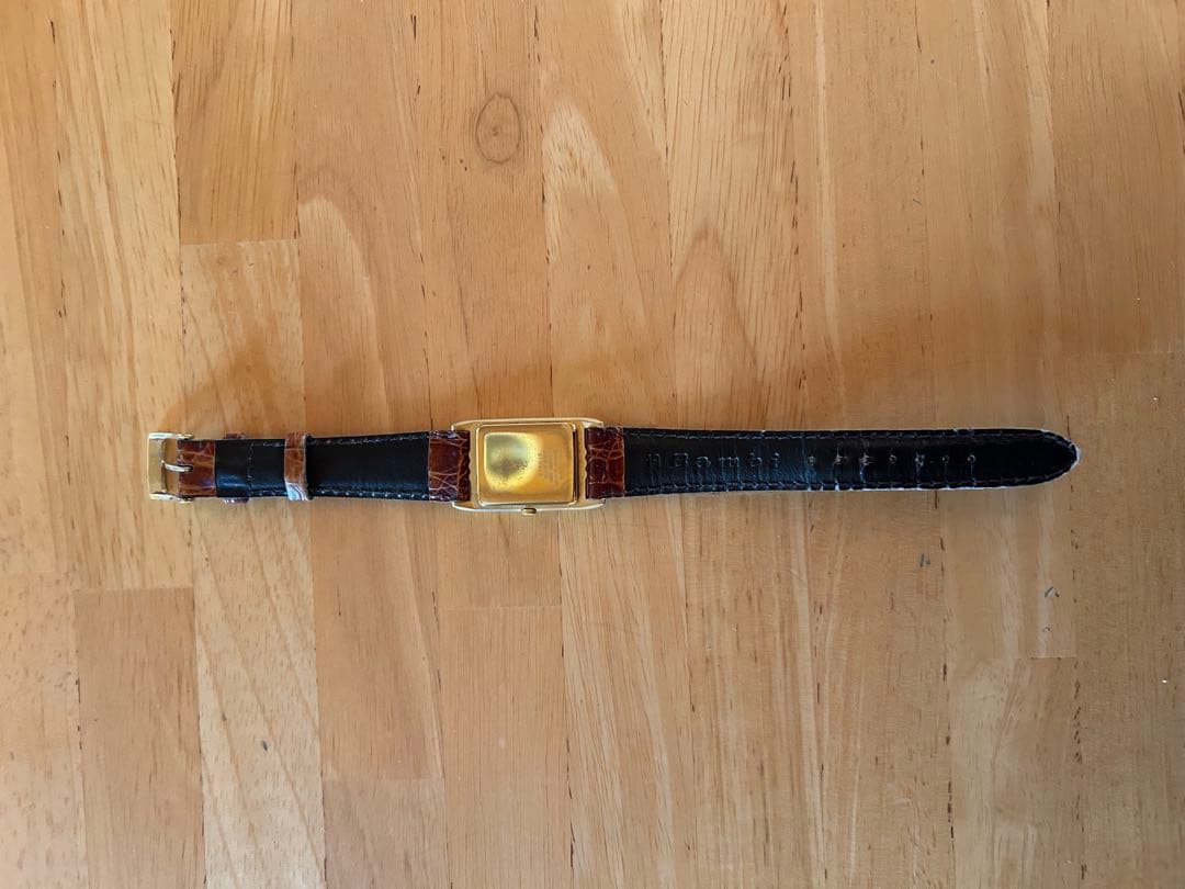 気軽にコメント下さい。値引き対応致します。YSL イヴサンローラン 腕時計