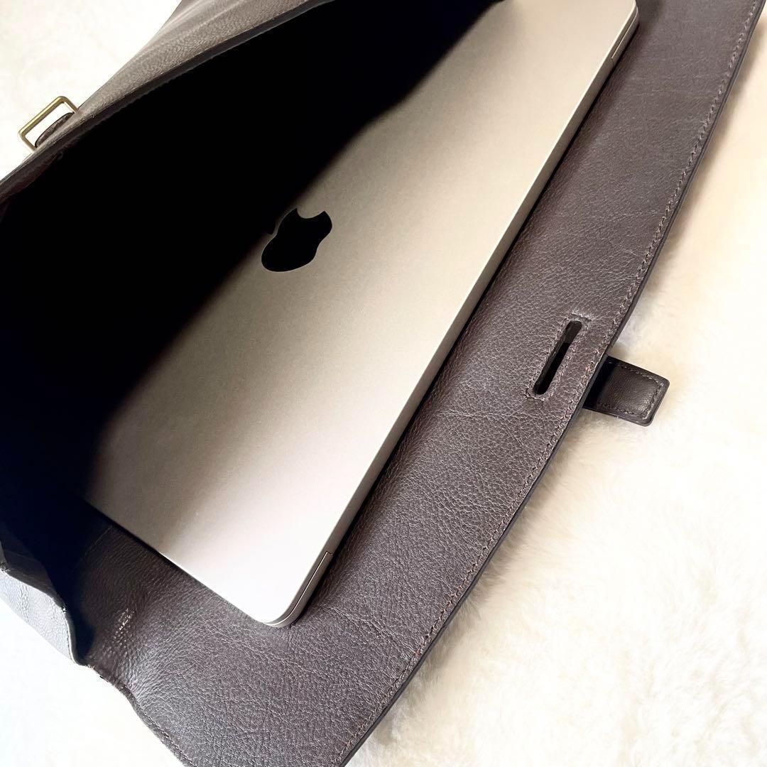 美品COACHコーチ ビジネスバック A4 PC 大容量 ブラウン F70479