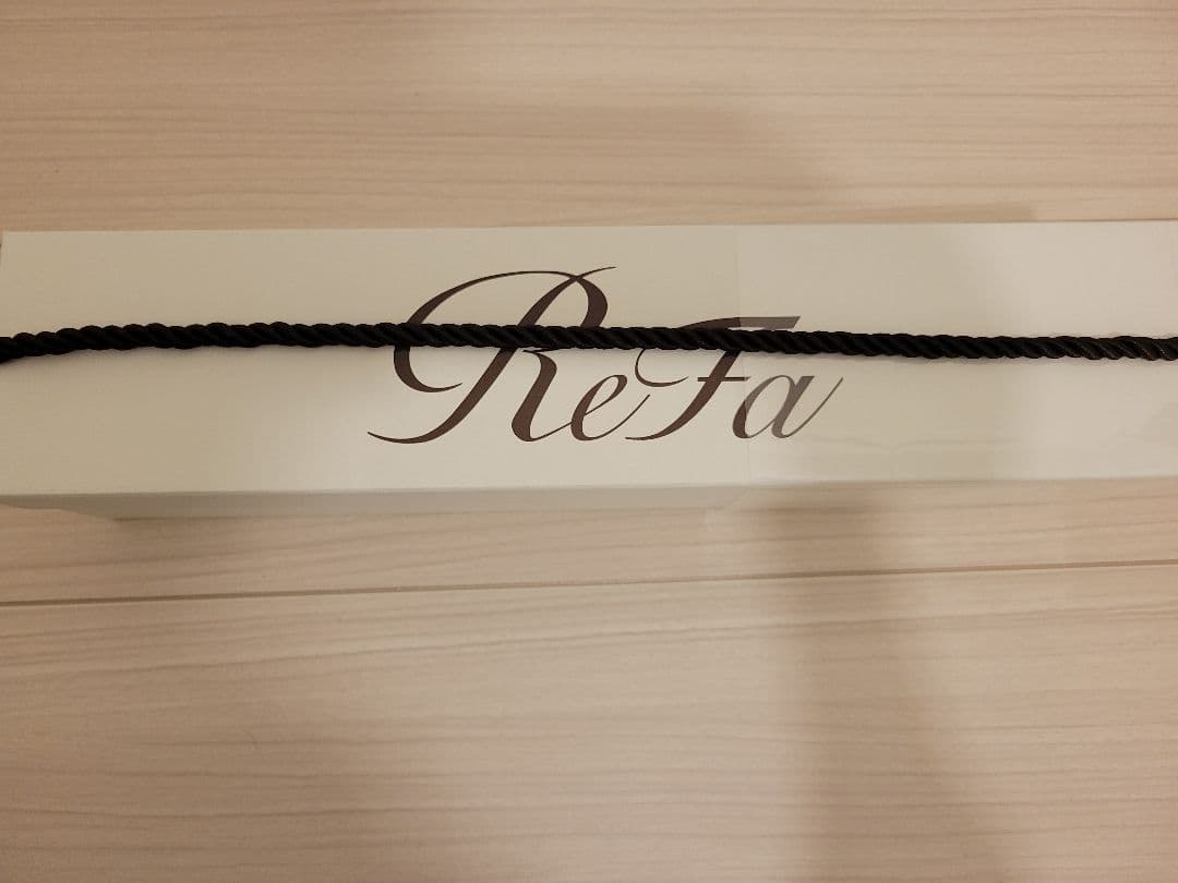 【新品未使用/未開封品】リファビューテック ストレートアイロン+ ガイドブック