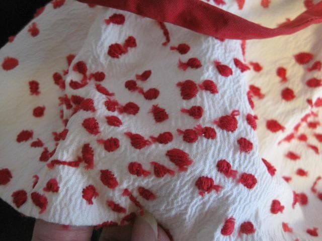 ロージー・アスーリン オフショルダー刺繍コットン混トップスインクリーム