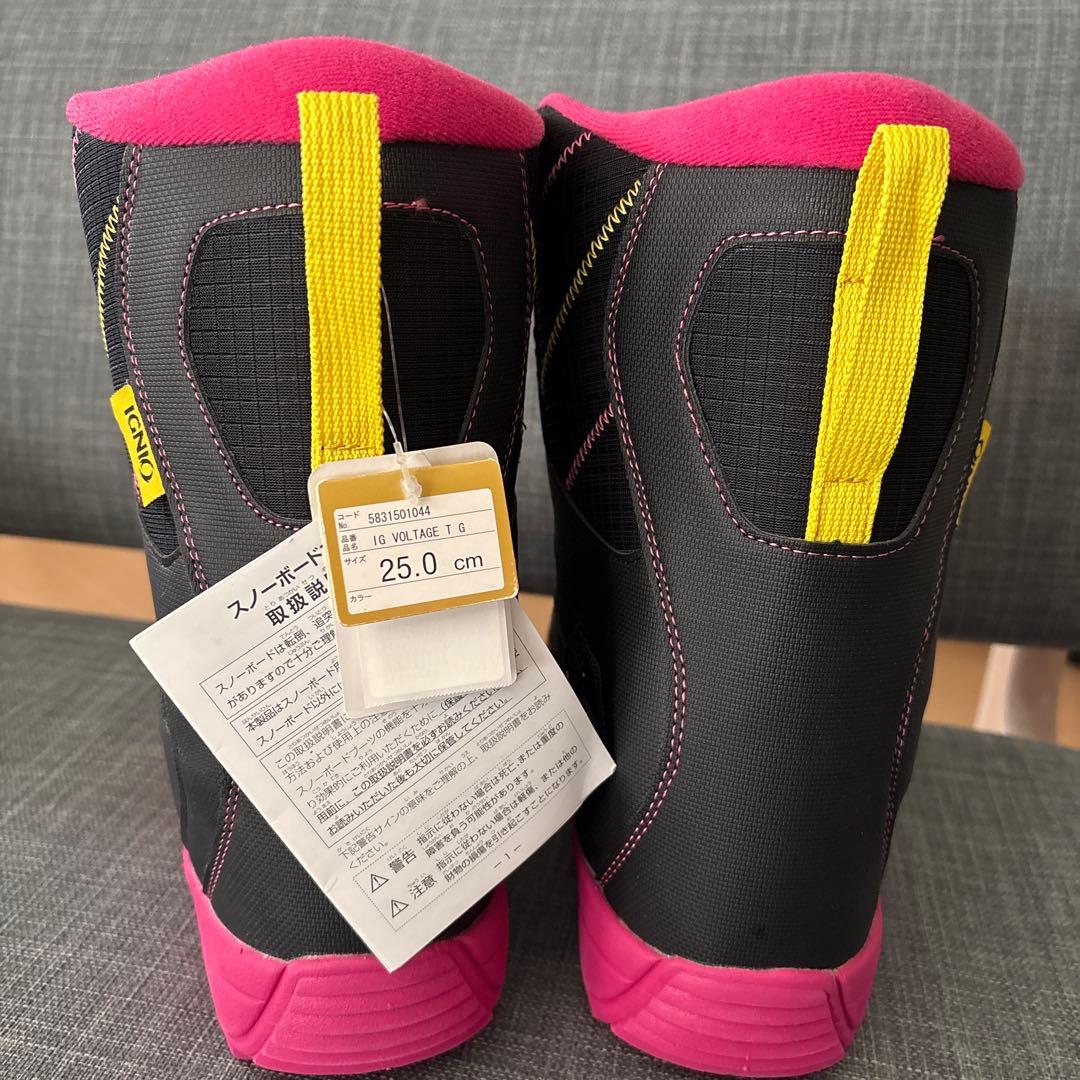 新品未使用　IGNIO スノーボードブーツ 25.0cm ブラック/ピンク