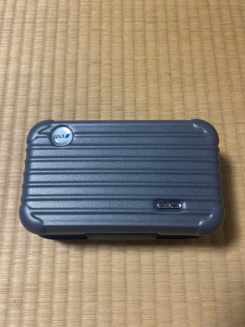 【希少】ANA リモワ ファーストクラス 旅行ポーチ 3個セット