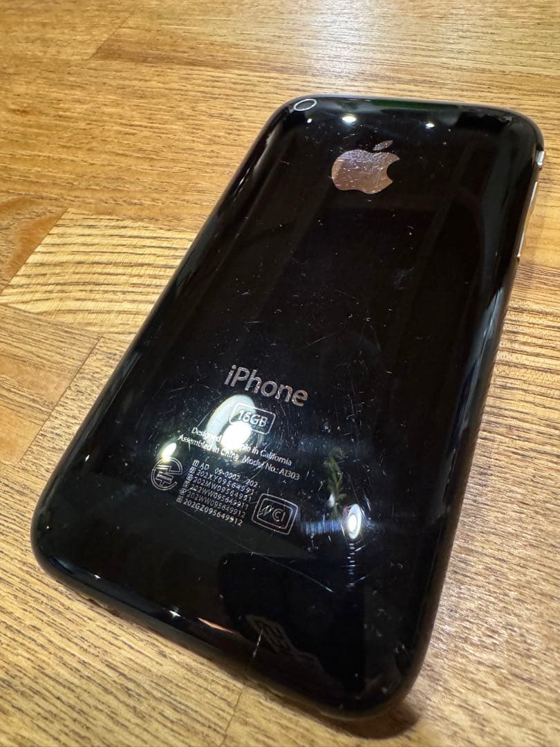 iPhone アップル　ソフトバンク　iPhone3gs