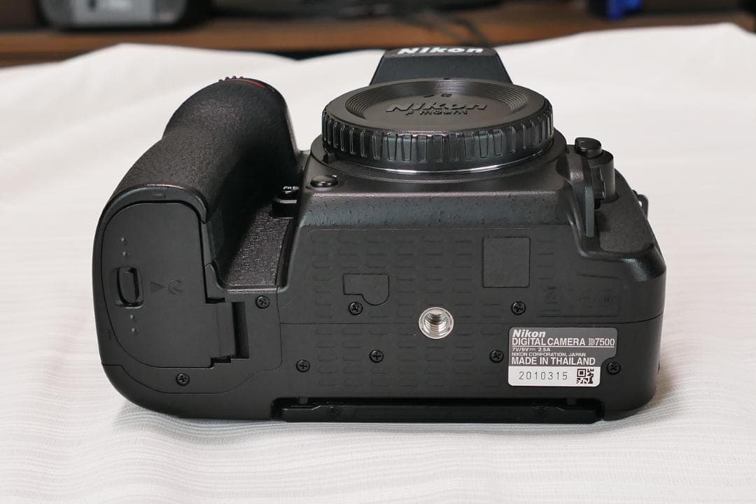 美品 NIKON D7500