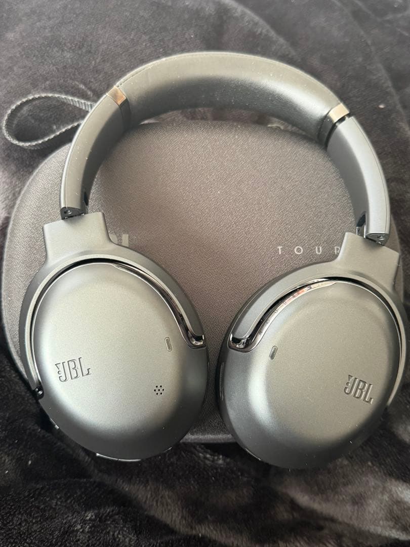 ✨極美品✨JBL TOUR ONE M2 ブラック（ワイヤレスヘッドホン)
