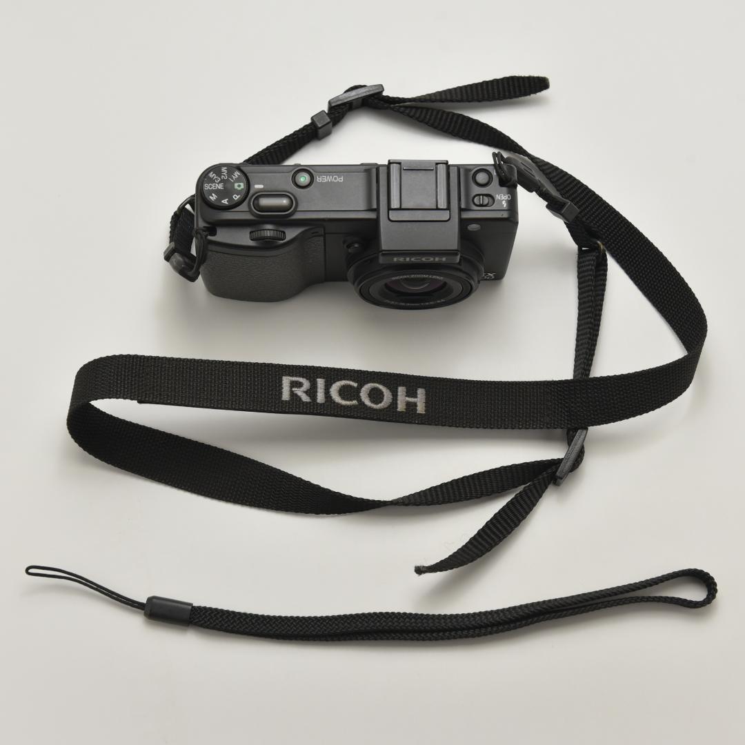 付属品多数 GX200 中古 センサー汚れあり