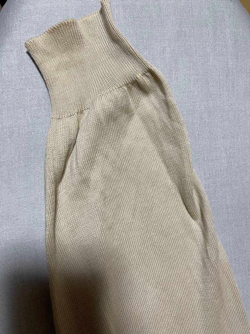 マルタンマルジェラ ベージュ Vネック セーター 長袖