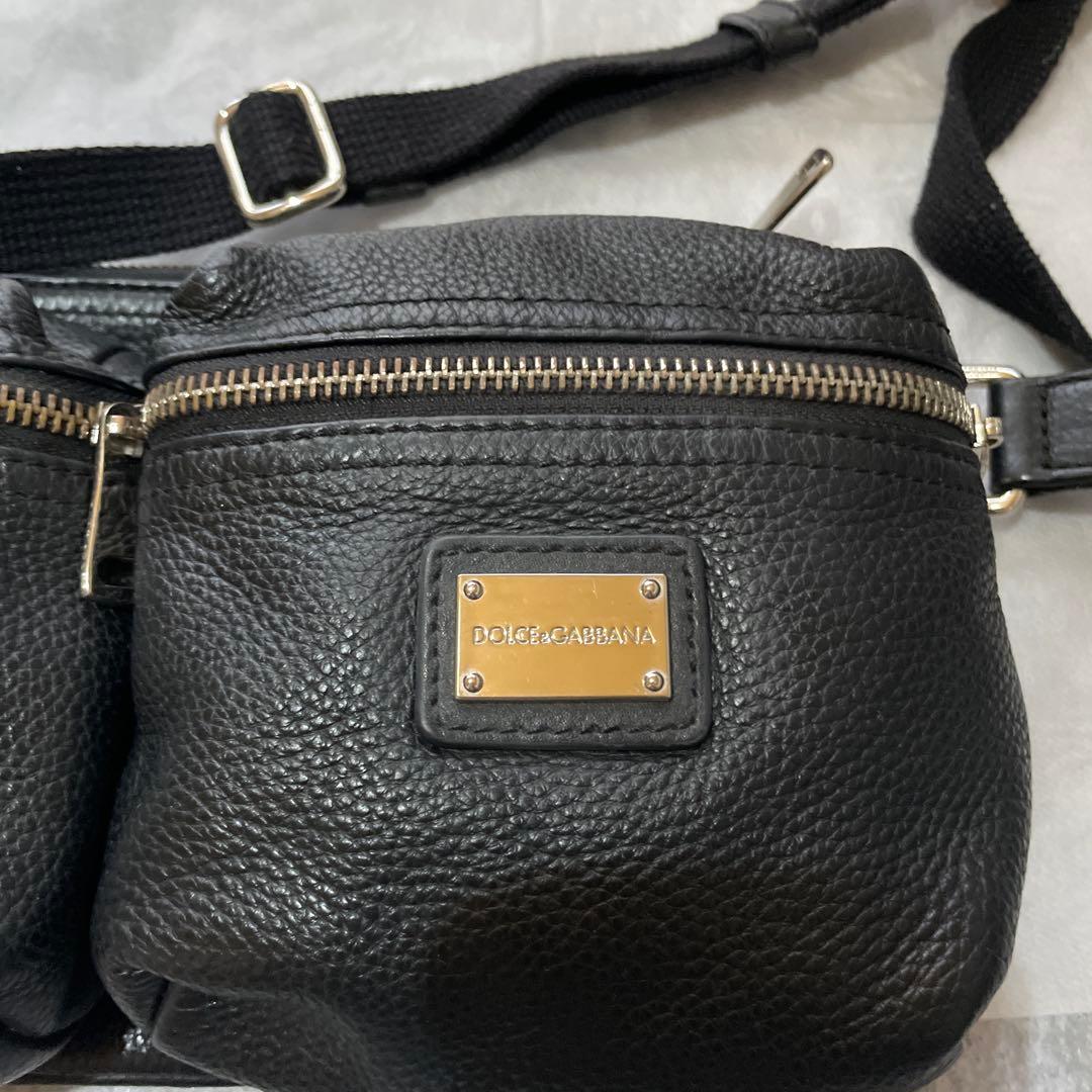 DOLCE&GABBANA ブラック レザー ショルダーバッグ
