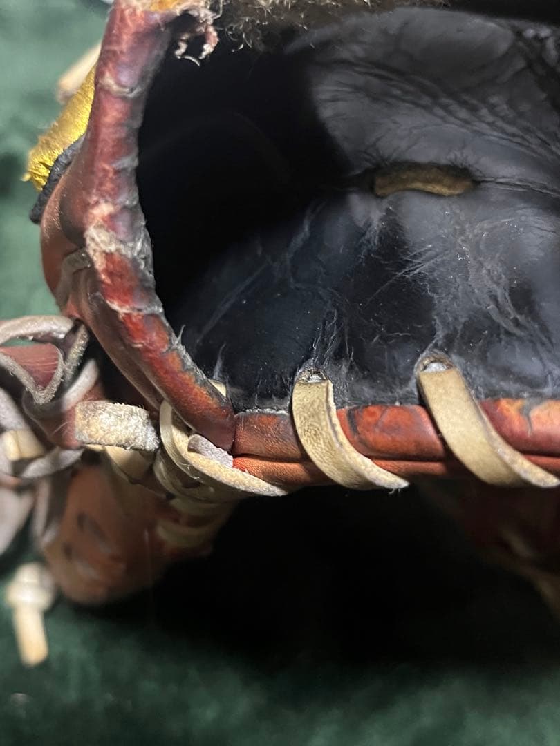 硬式左投げ投手用グローブ　ミズノプロ