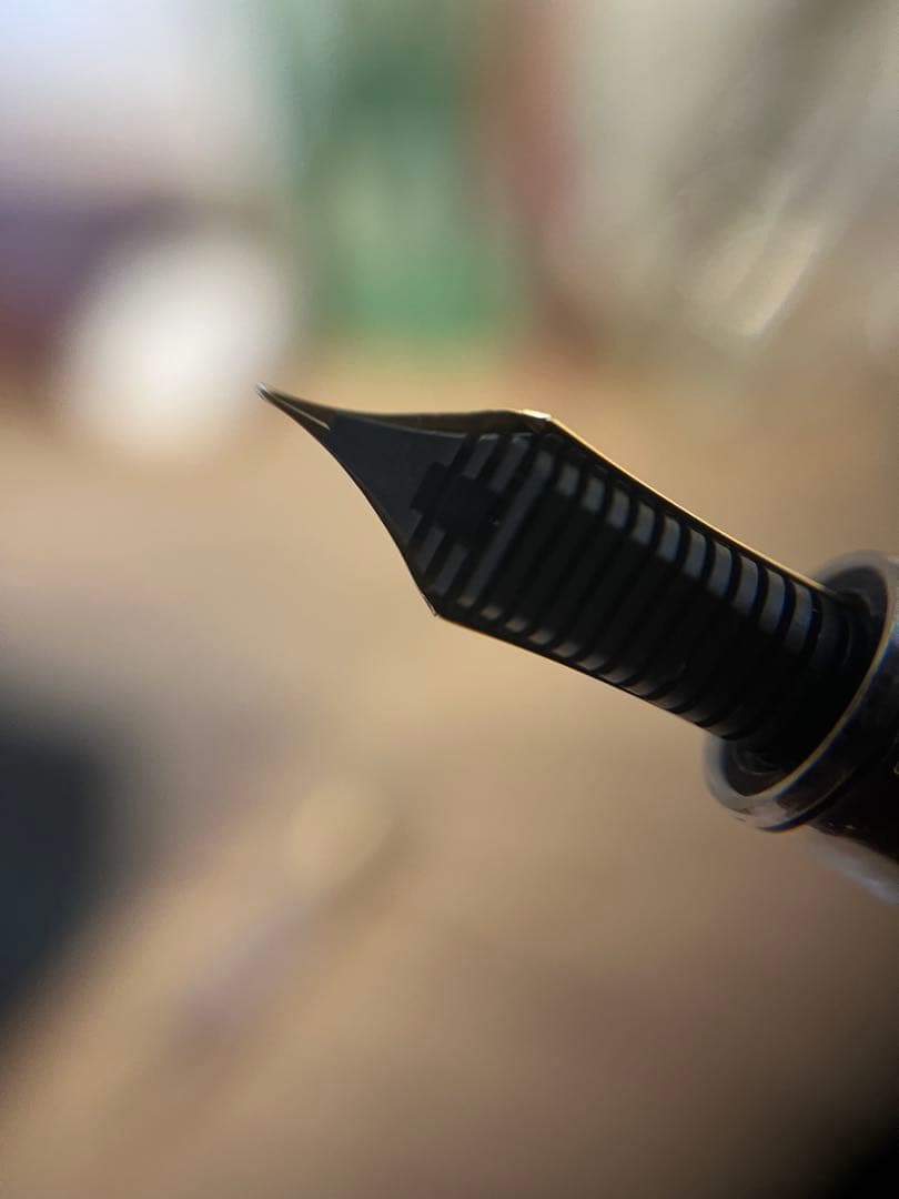 セーラー　プロフィット21 透明軸　HーFニブ