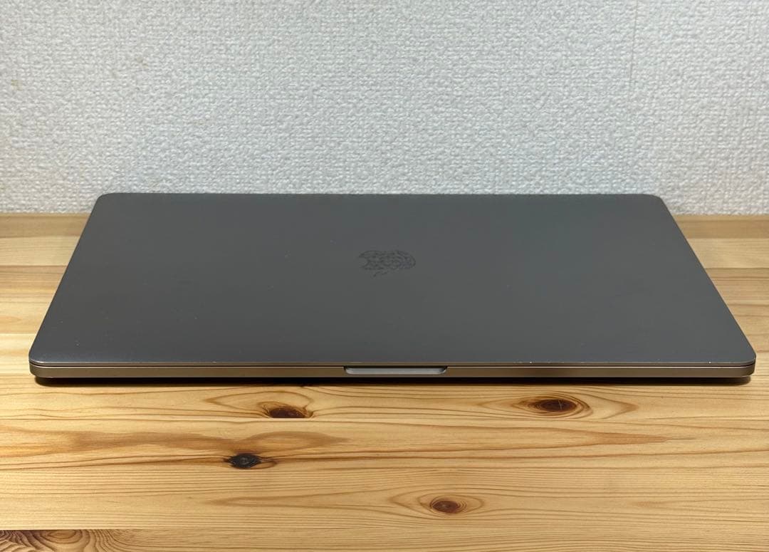 MacBook本体 MacBook Pro 15 2017 Touch Bar i7/16/1000