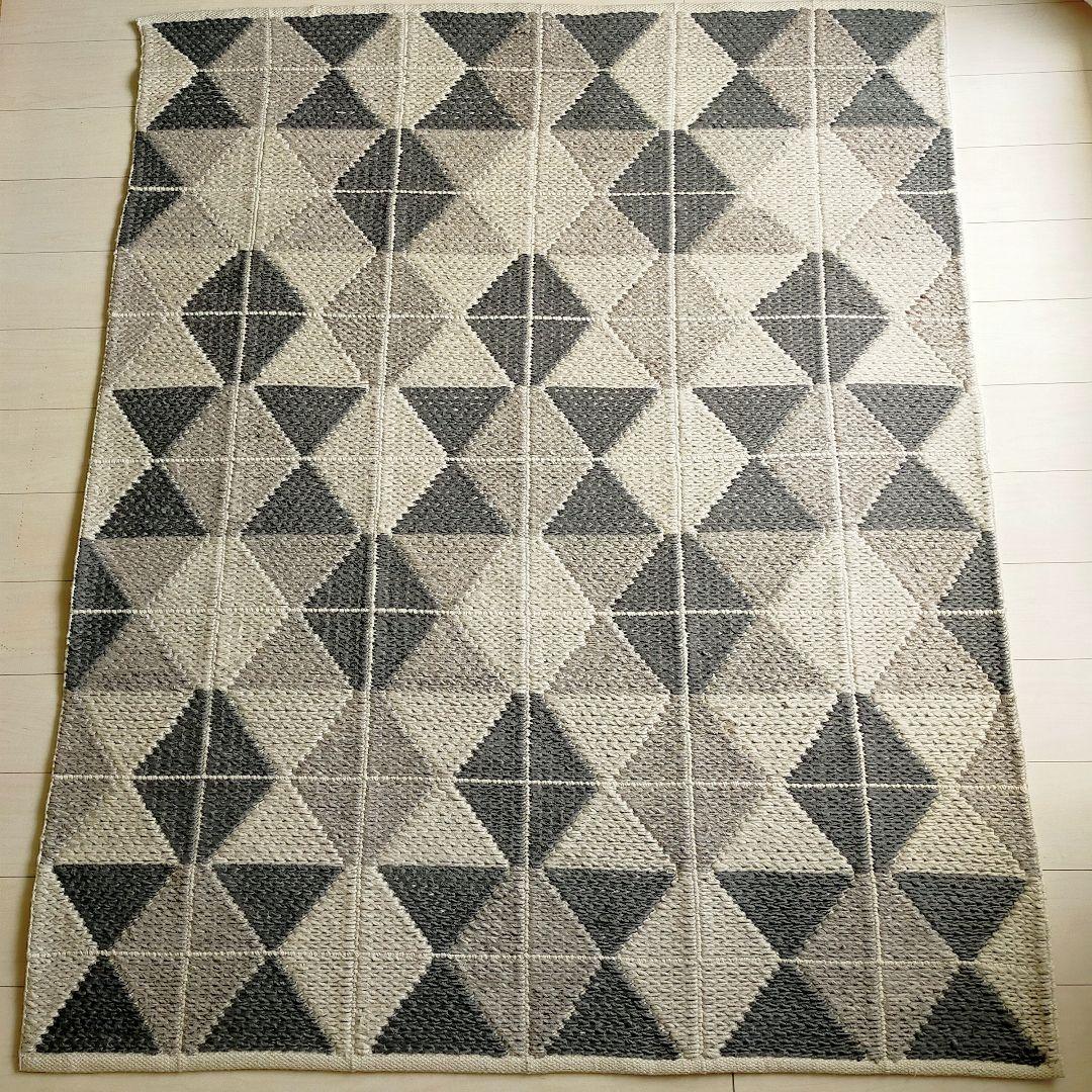 ウニコ　手編み ウールラグ　 北欧モダン シンプルデザイン　カーペット　絨毯