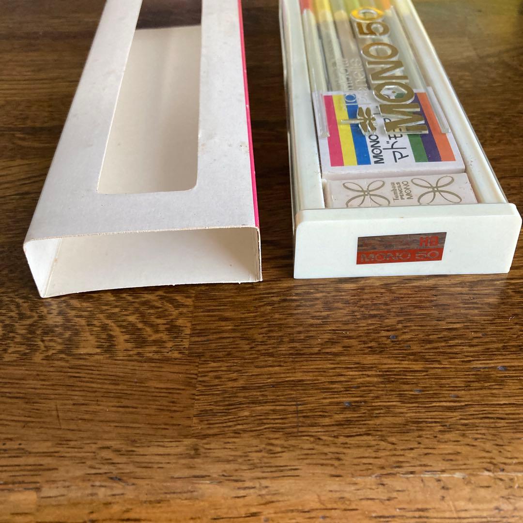 新品未使用・廃盤・希少トンボ鉛筆 MONO50 マドモアゼル１ダース HB