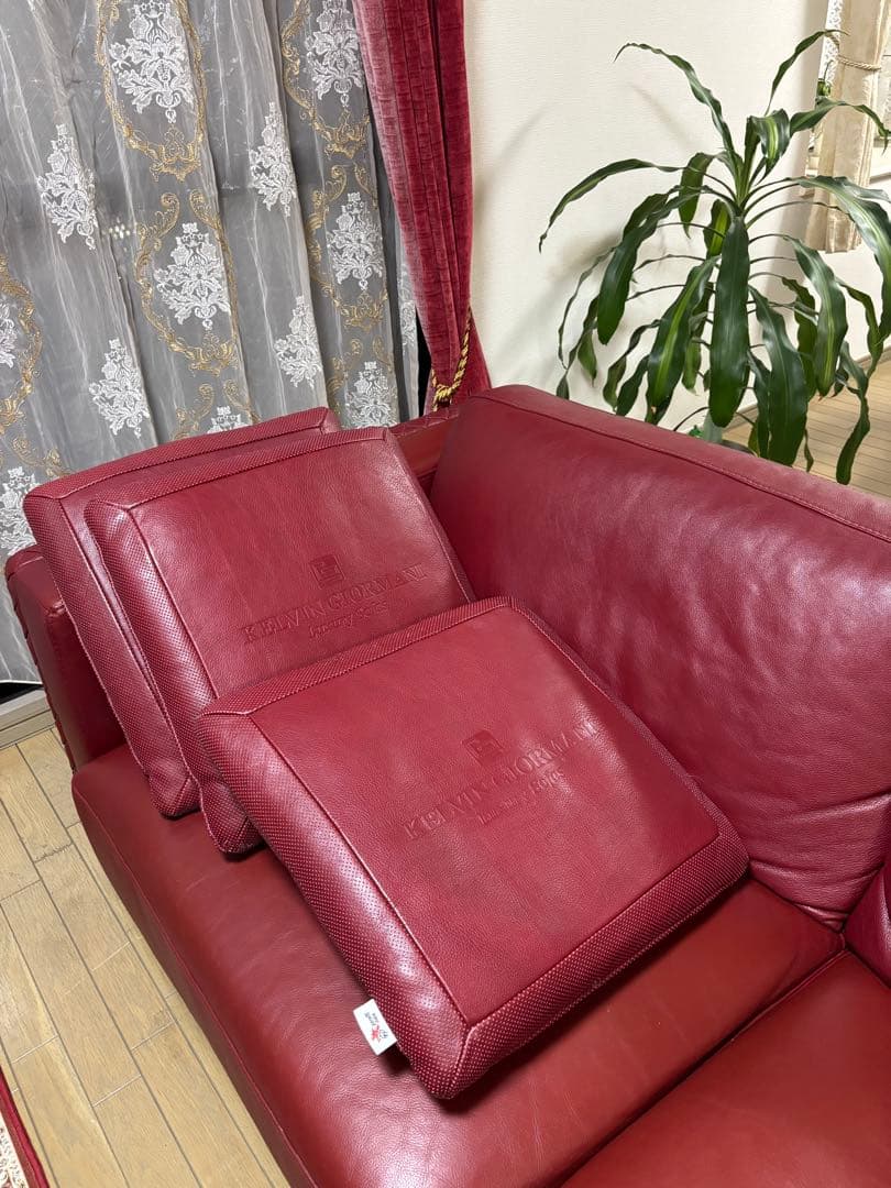 最終値下げおしゃれでモダンなワイン色赤い総革レザー3人掛けソファ
