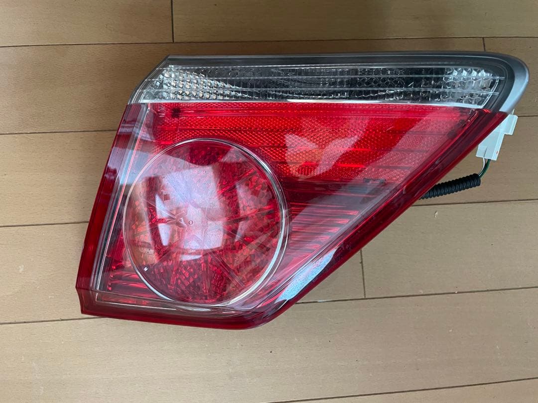 200系 クラウン アスリート後期 テールランプ