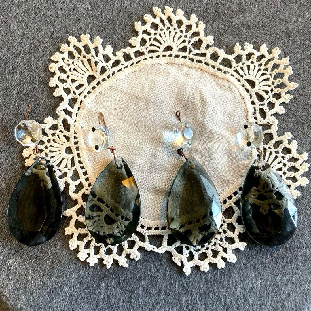 ウランガラス 【ブラックウラン】　1920年　シャンデリアドロップ　フランス