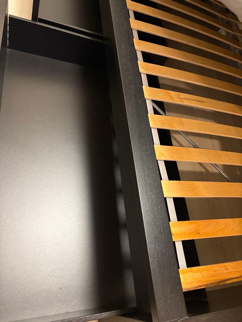 ダブルサイズ　ベッドフレーム 引き出し付き< IKEA MALM >