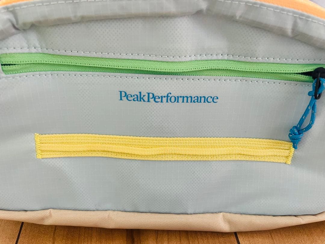 Peak Performance ピークパフォーマンス　トレイル ヒップ バッグ