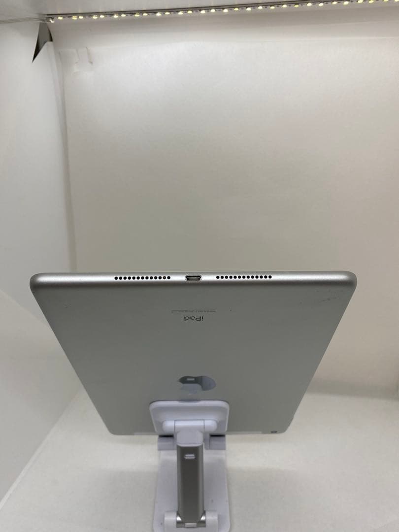 iPad 第7世代 32GB SIMフリー 30502