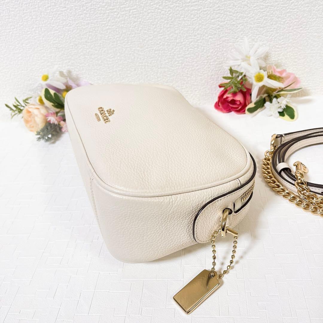 【美品】COACH ショルダーバッグ 斜め掛け カメラバッグ チェーン チャーム