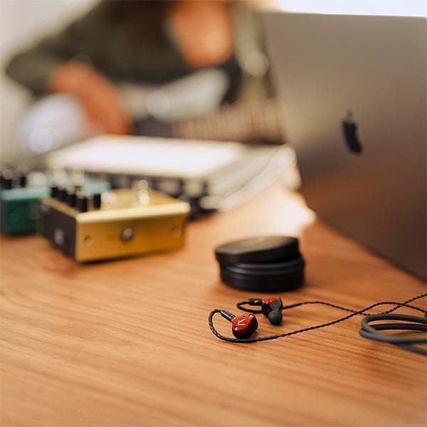 Fender Audio TRACK フェンダー トラック 有線イヤホン