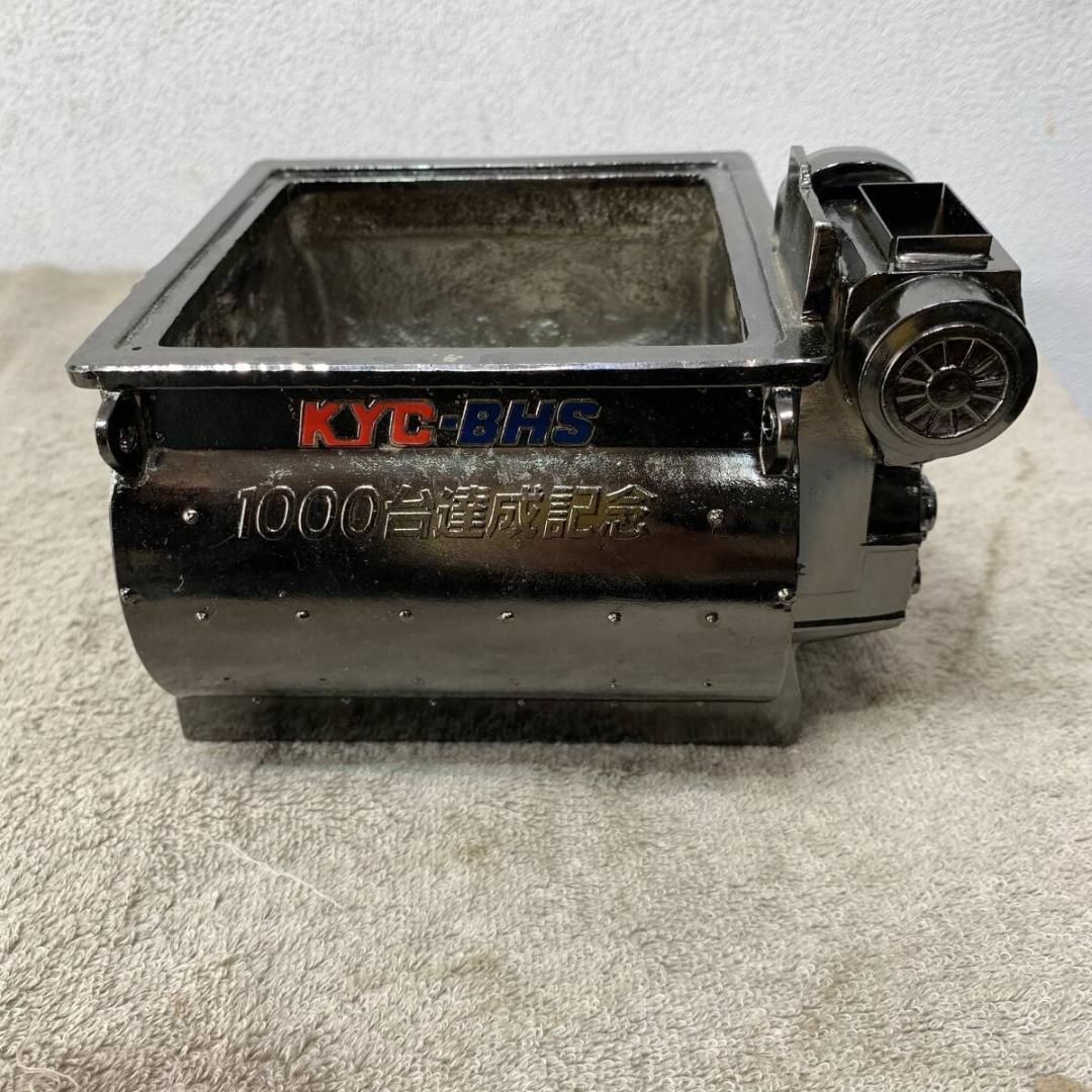 KYC-BHS 灰皿　小型　卓上　1000台達成記念品　ライター付きXZ3919