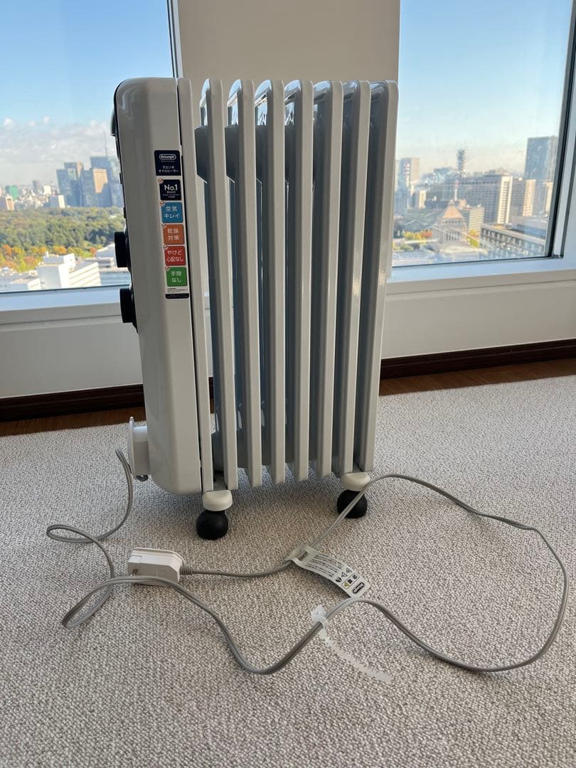 【新品同様】De'Longhi オイルヒーター